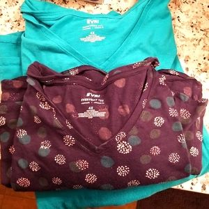 2 long sleeve neck EVRI tee